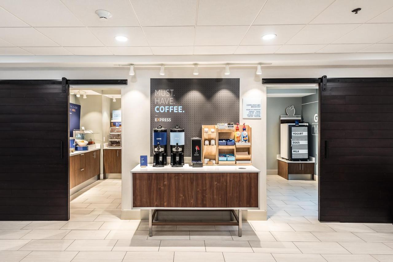 Holiday Inn Express Flint-Campus Area By Ihg Екстер'єр фото