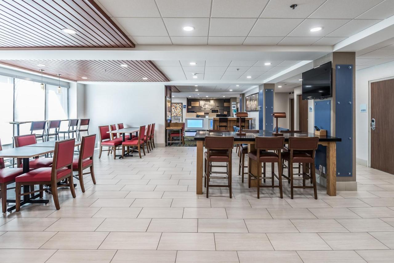 Holiday Inn Express Flint-Campus Area By Ihg Екстер'єр фото
