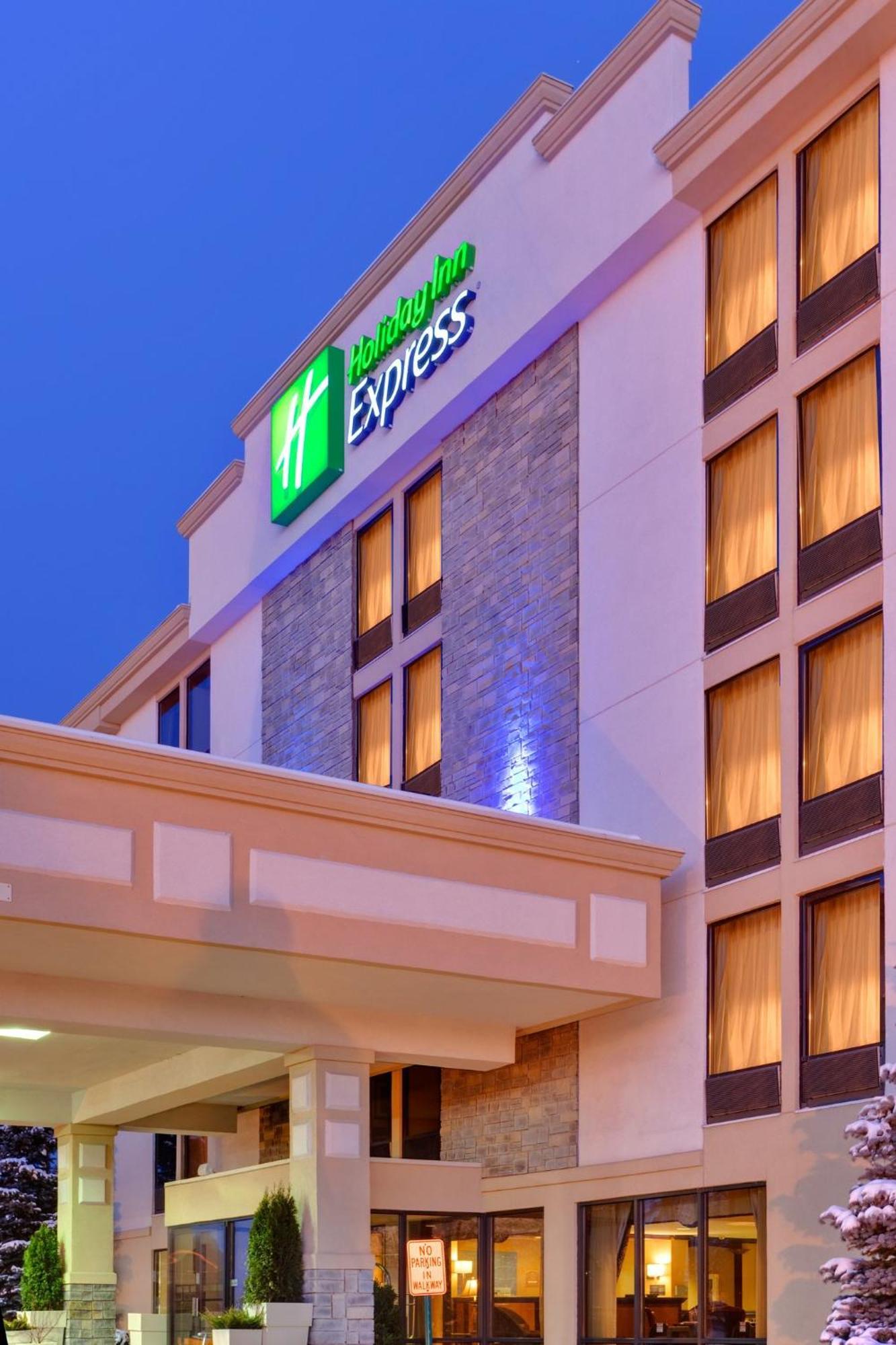 Holiday Inn Express Flint-Campus Area By Ihg Екстер'єр фото